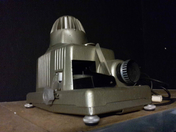 Diaprojector(jaren50) Picture.png