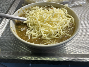 Legendarische linzensoep gemaakt door de moeder van Lurwah.