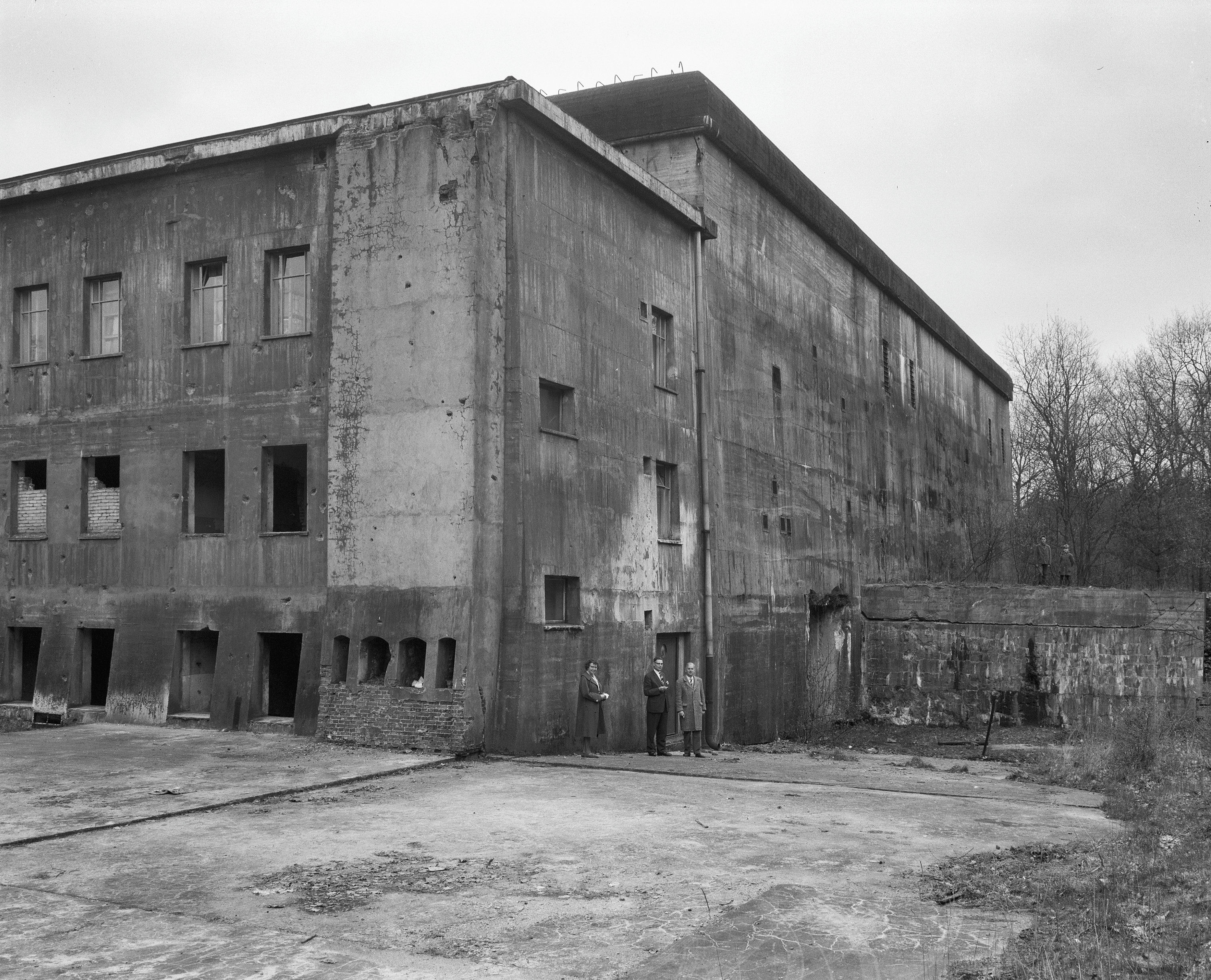 File:Diogenesbunker.jpg