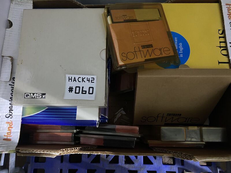 Bestand:060 diverse originele software digital en lotus.jpg